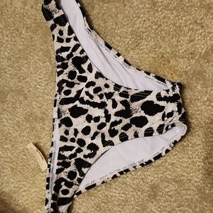 Cabana del Sol Swimsuit Womens Size S Bikini Bottoms Leopard New Partial Tag